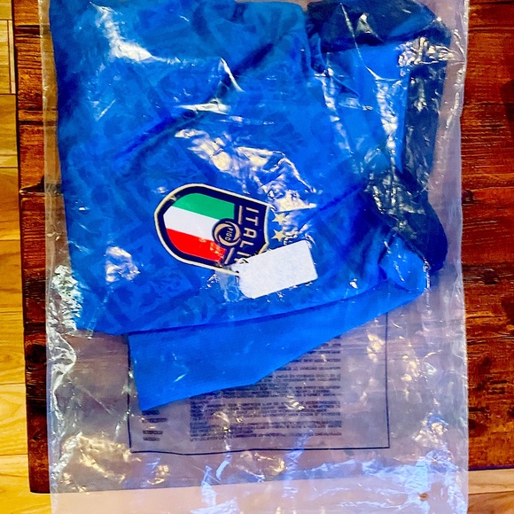 2020/21 Italy National Team jersey Euro Cup Champions jersey - Picture 4 of 4